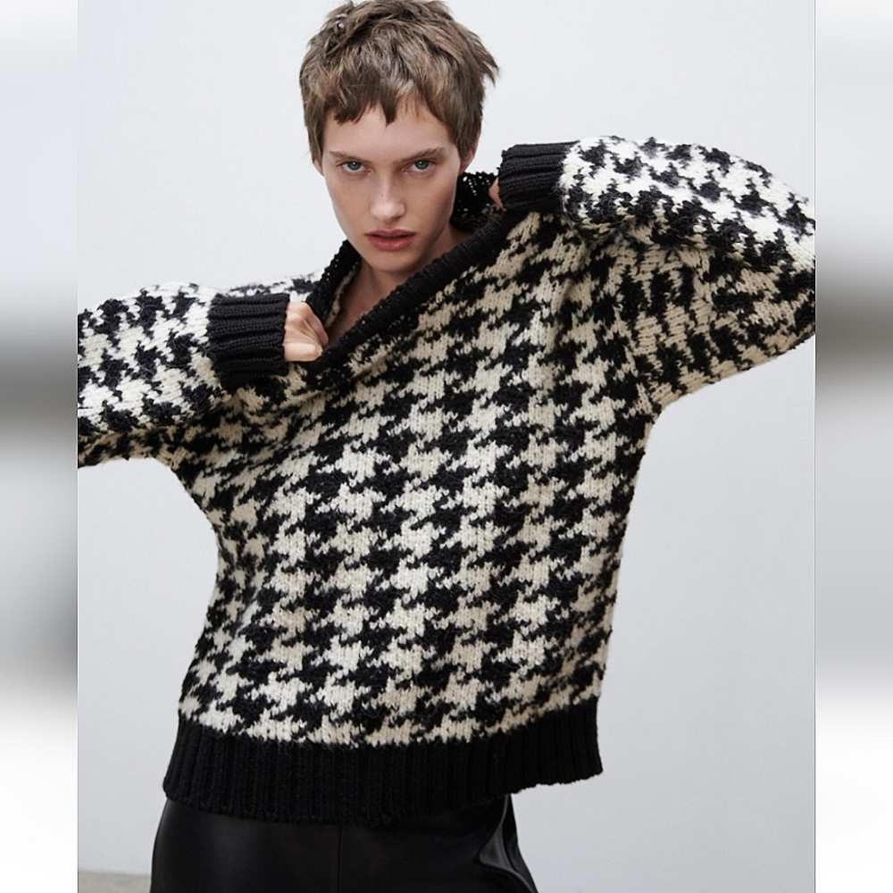 Zara Black and White Houndstooth Sweater